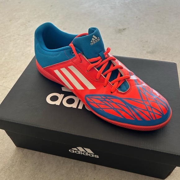 adidas gazelle silver green womens Adidas Predator League Indoor Soccer Cletss Blue / Res